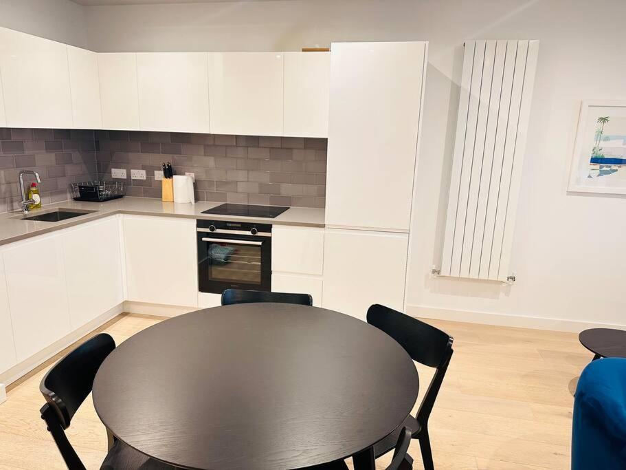Spacious Modern 1 Bed Apartment. Londres Exterior foto